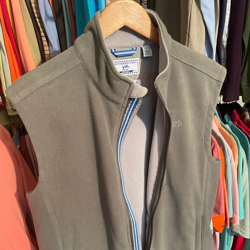 (New) Southern Tide Men’s Zip Vest / Slate Green